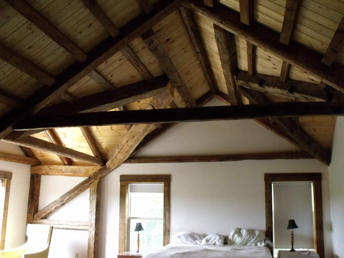 Second bedroom in the hertiage timber frame