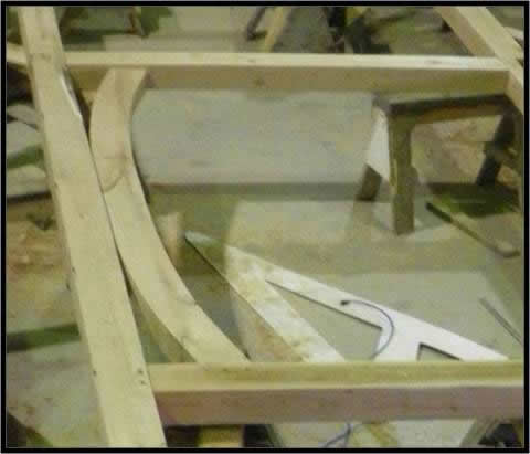 Curved arch